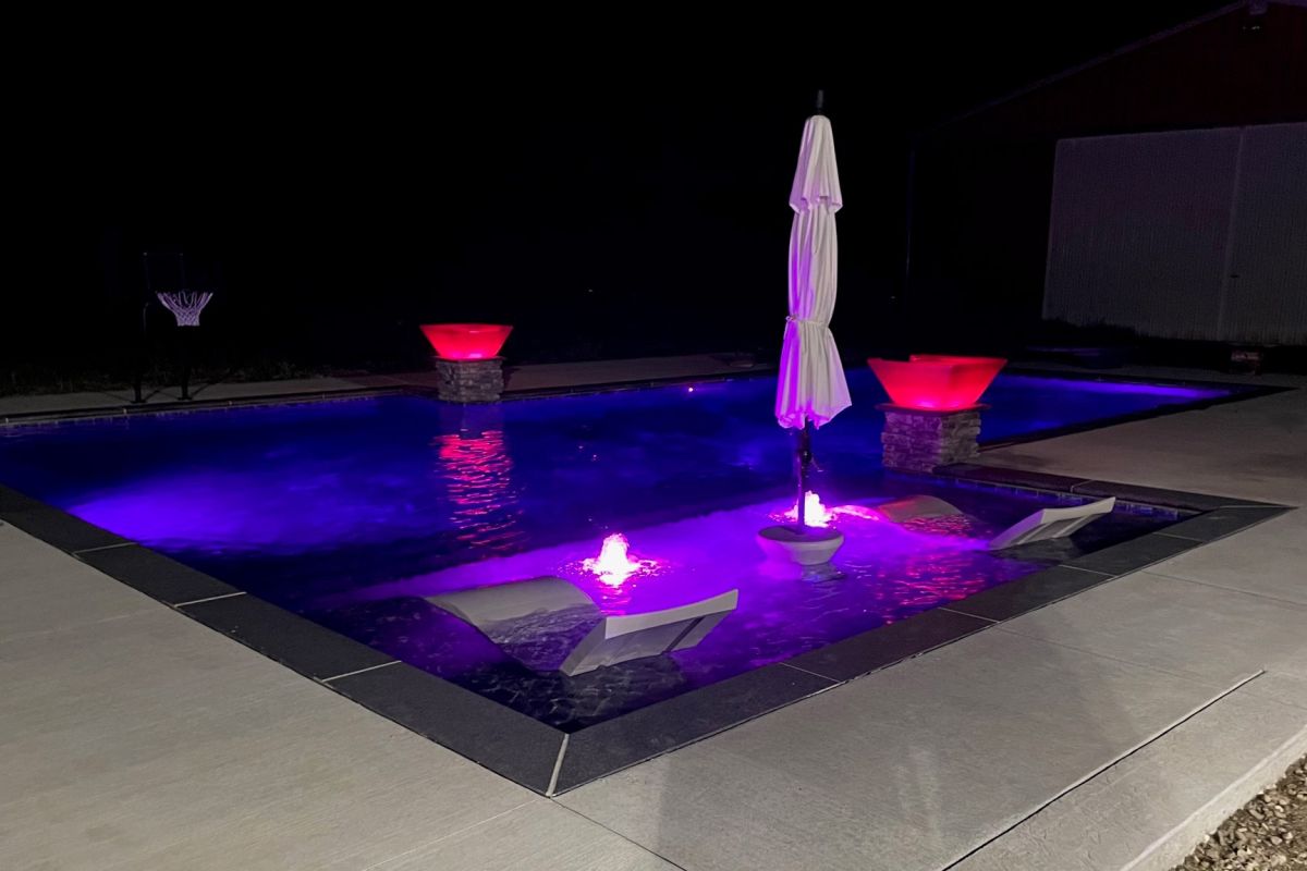 Pool with LED Bubblers